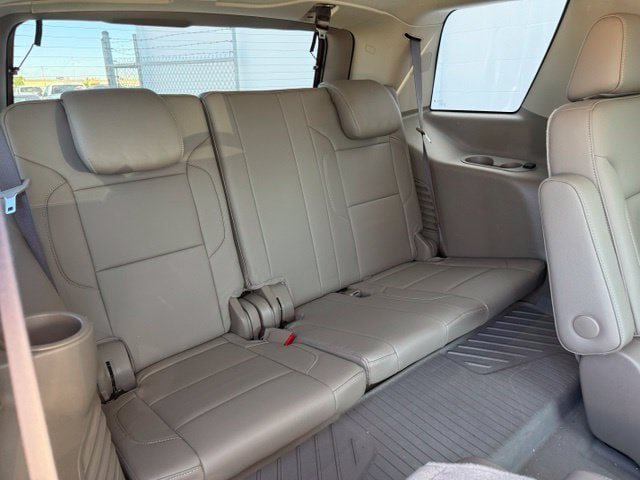 Used 2019 Chevrolet Tahoe LT w/ LT Signature Package AWD/4WD image 17