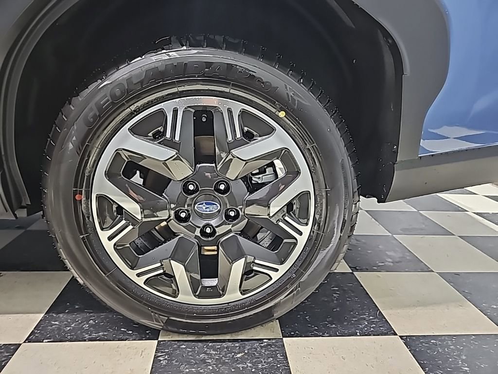 New 2025 Subaru Forester Premium AWD/4WD image 17