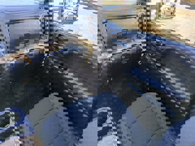 Used 2023 Chevrolet Silverado 2500 LT w/ Convenience Package image 17