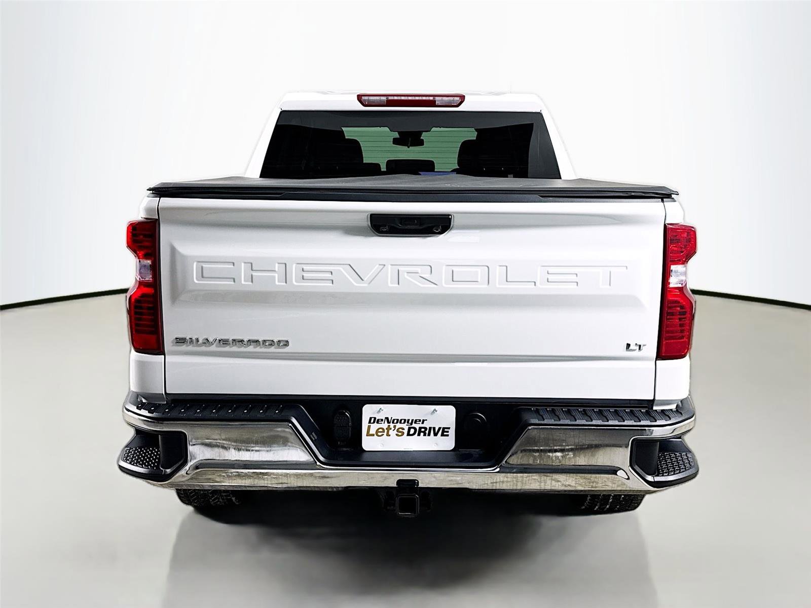 Used 2024 Chevrolet Silverado 1500 LT image 7