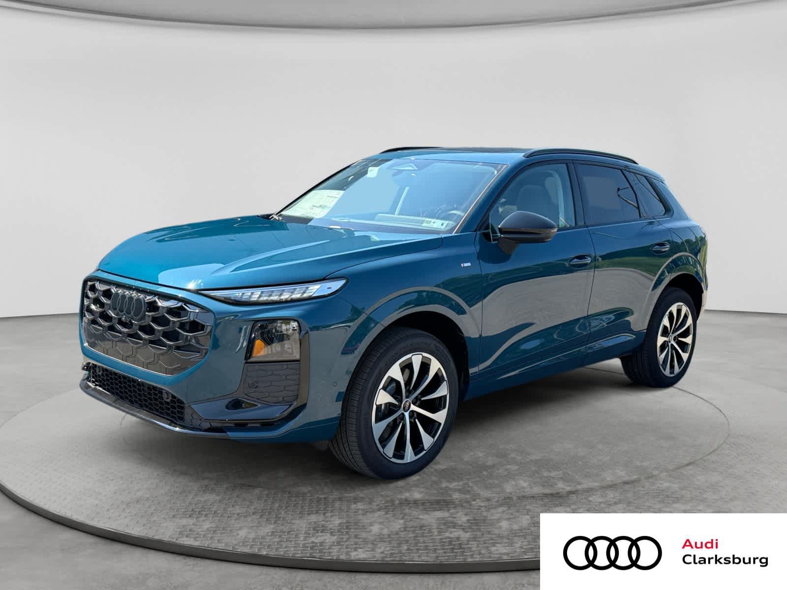 New 2026 Audi Q3 quattro 2.0T AWD/4WD image 1