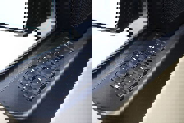 Used 2012 Land Rover Range Rover HSE image 7