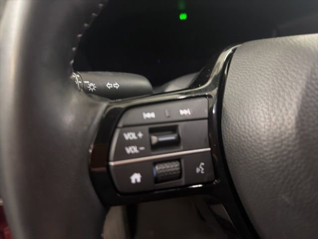 Used 2025 Honda HR-V EX-L image 16