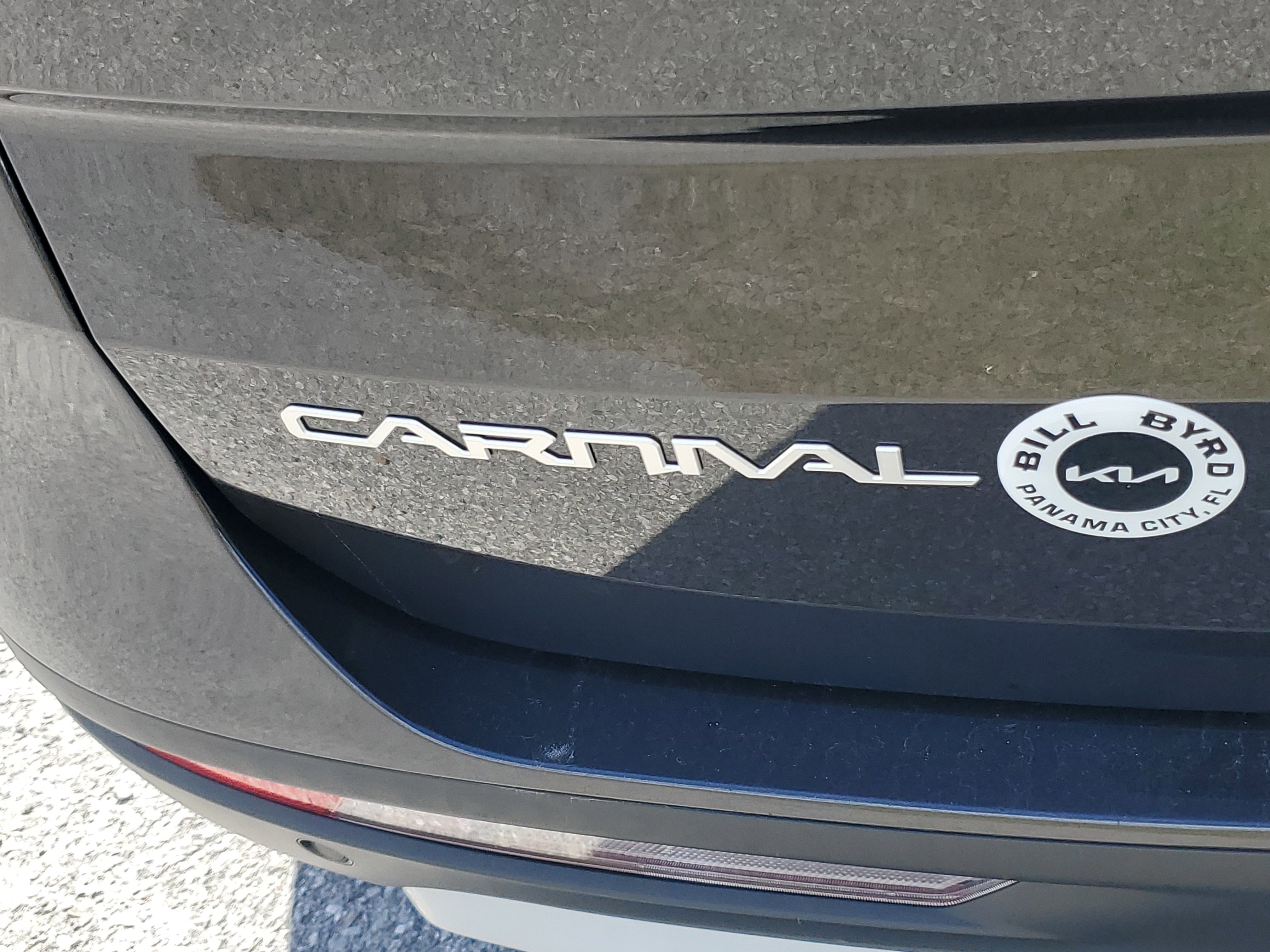 Used 2023 Kia Carnival LX image 9