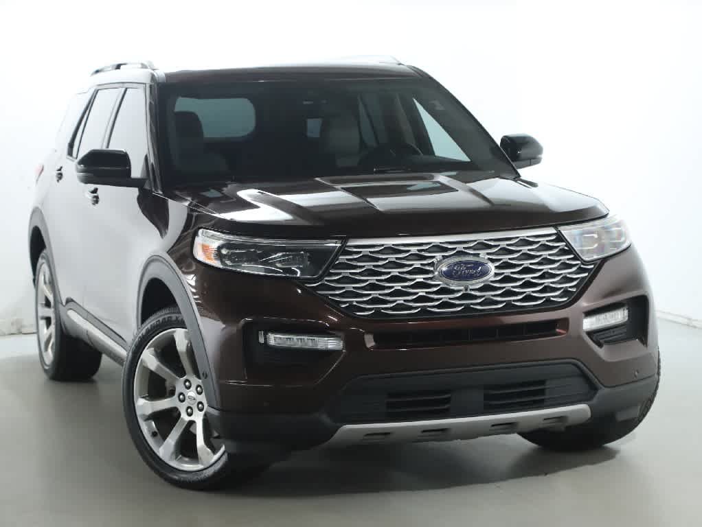Used 2020 Ford Explorer Platinum w/ Premium Technology Package AWD/4WD image 2