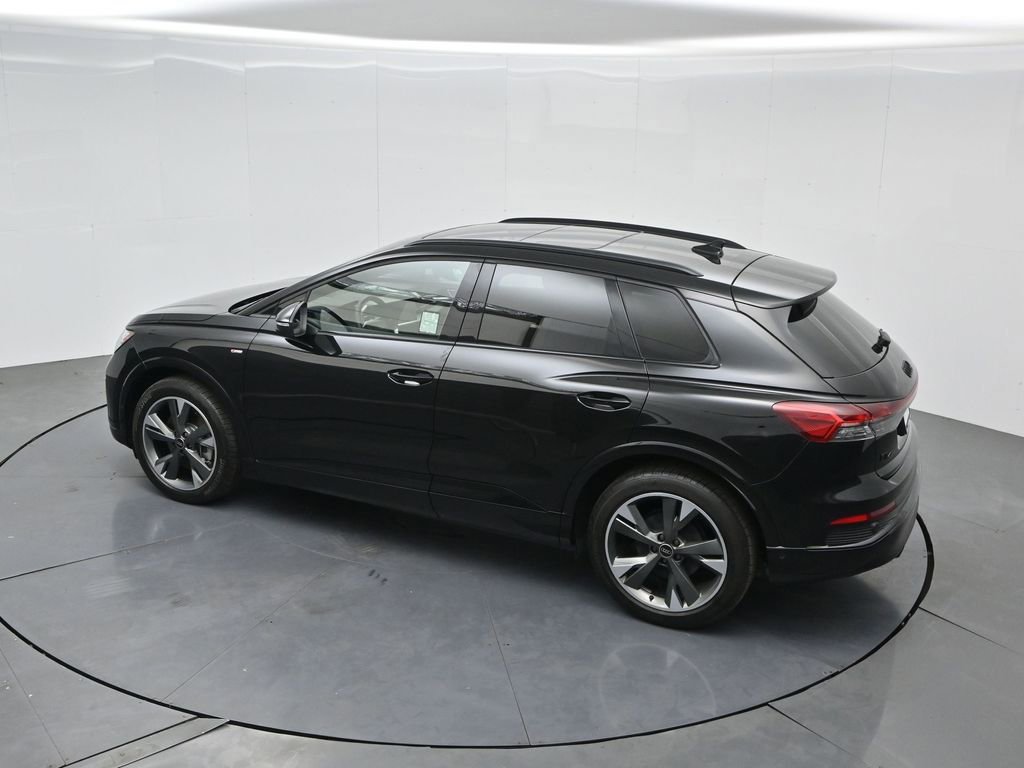Used 2024 Audi Q4 e-tron Premium Plus w/ Premium Plus AWD/4WD image 41