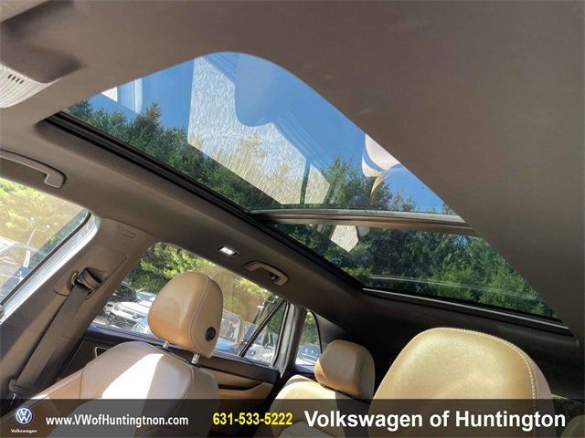 Certified 2025 Volkswagen Atlas Cross Sport SEL image 17