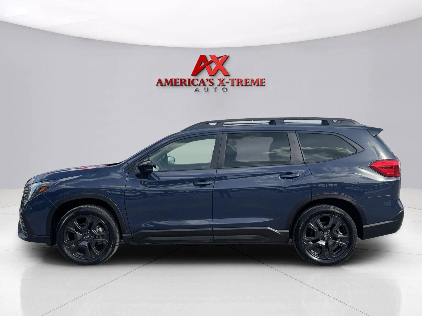 Used 2025 Subaru Ascent Onyx Edition AWD/4WD image 2