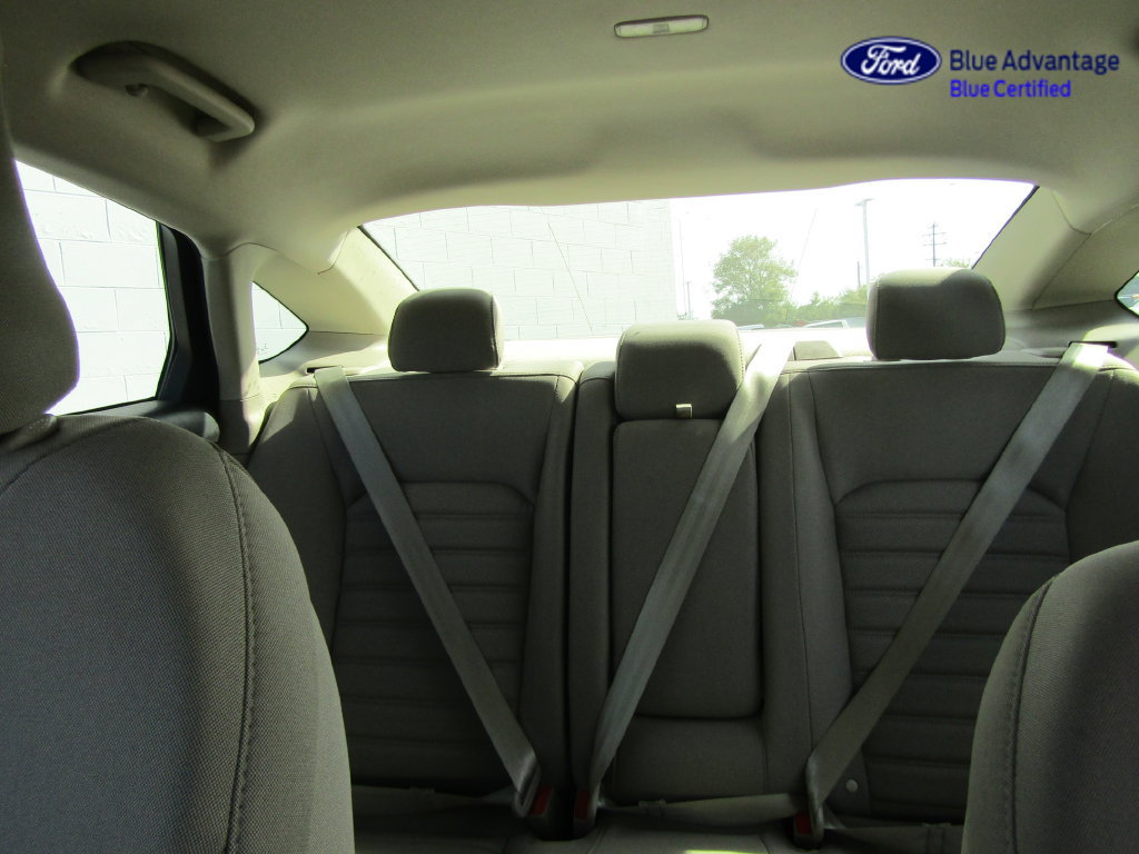 Used 2019 Ford Fusion SE FWD image 9