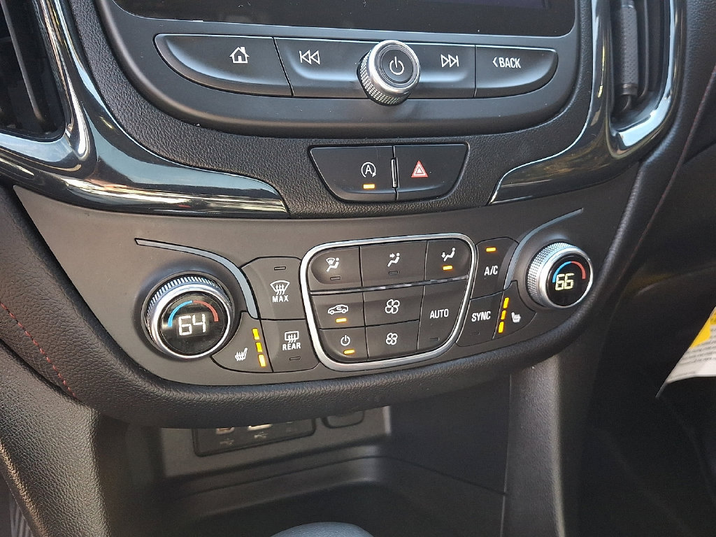 Used 2022 Chevrolet Equinox RS w/ RS Leather Package AWD/4WD image 22