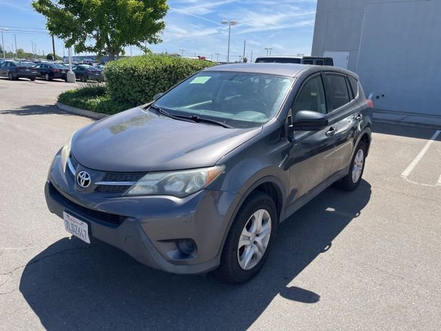 Used 2015 Toyota RAV4 LE FWD image 3