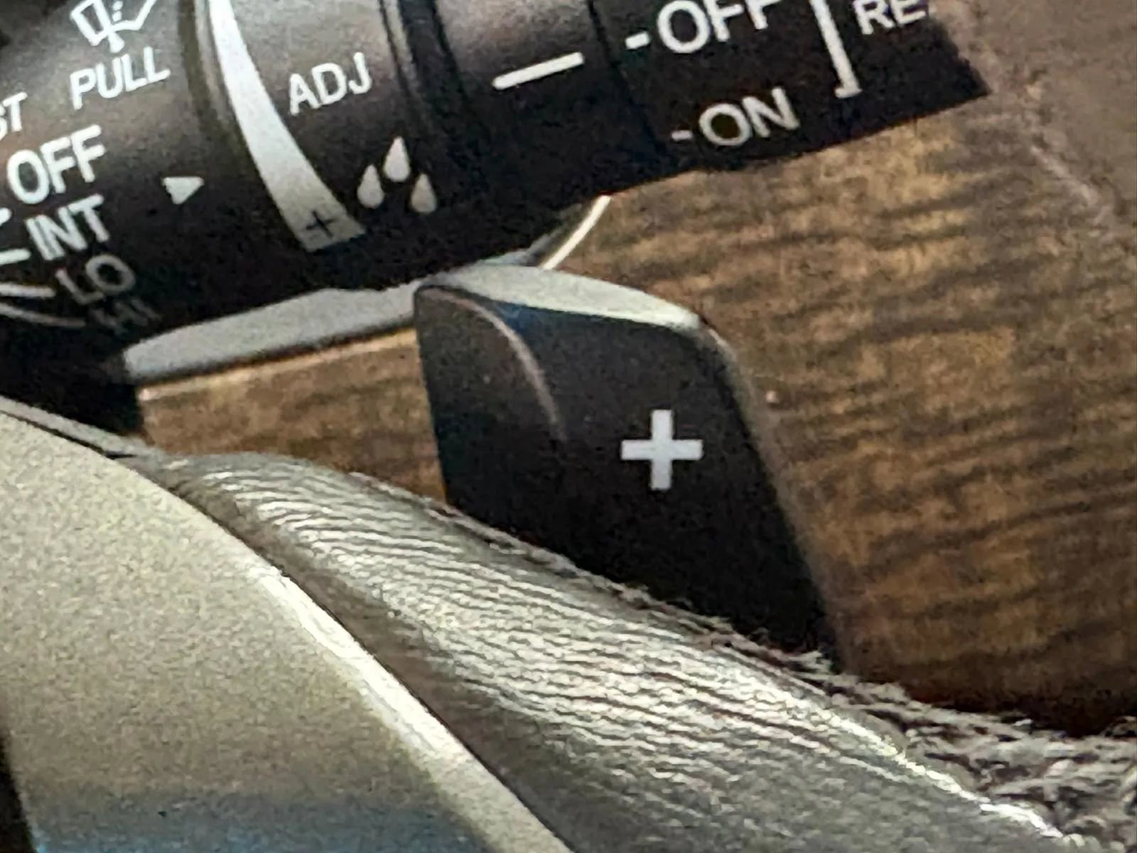 Used 2013 Acura MDX image 39