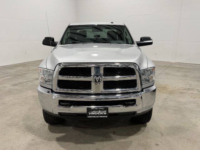 Used 2015 RAM 2500 Tradesman w/ Chrome Appearance Group AWD/4WD image 4