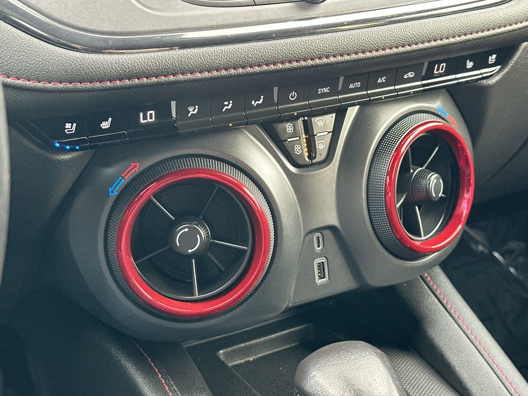 Used 2020 Chevrolet Blazer RS FWD image 19
