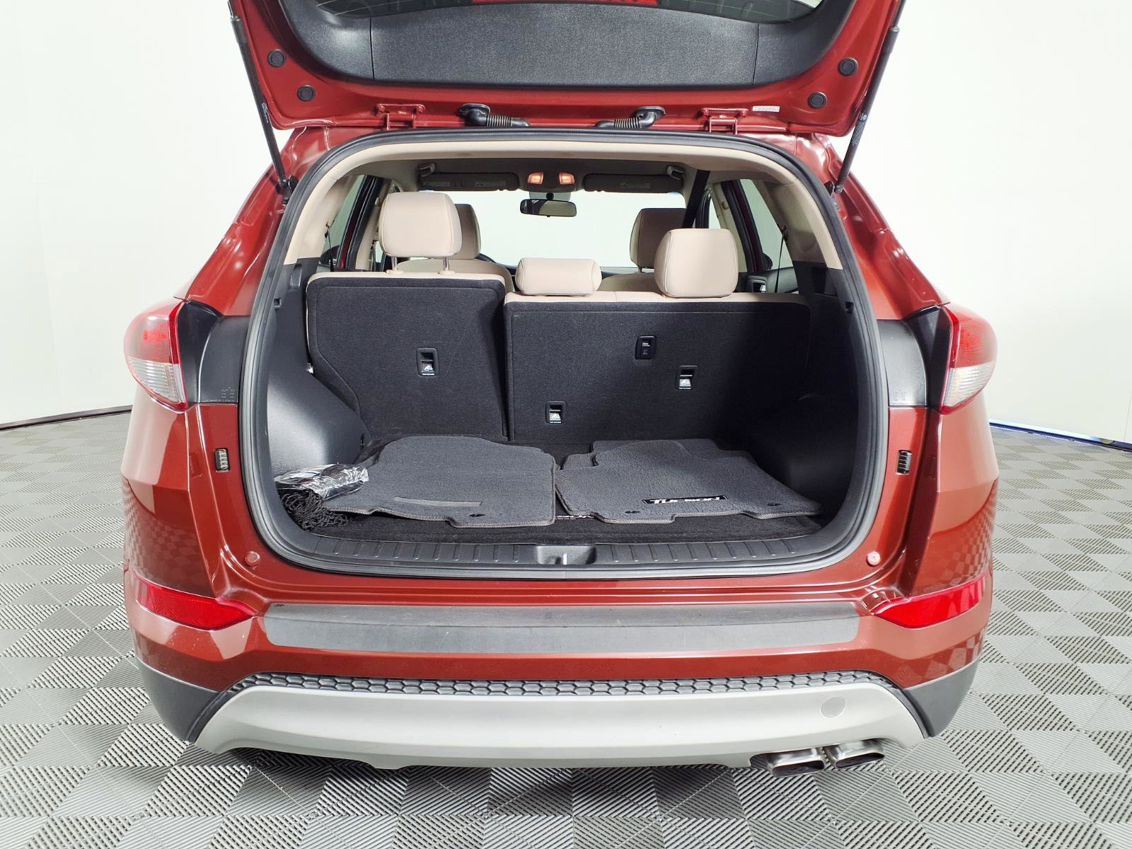 Used 2018 Hyundai Tucson Sport FWD image 8