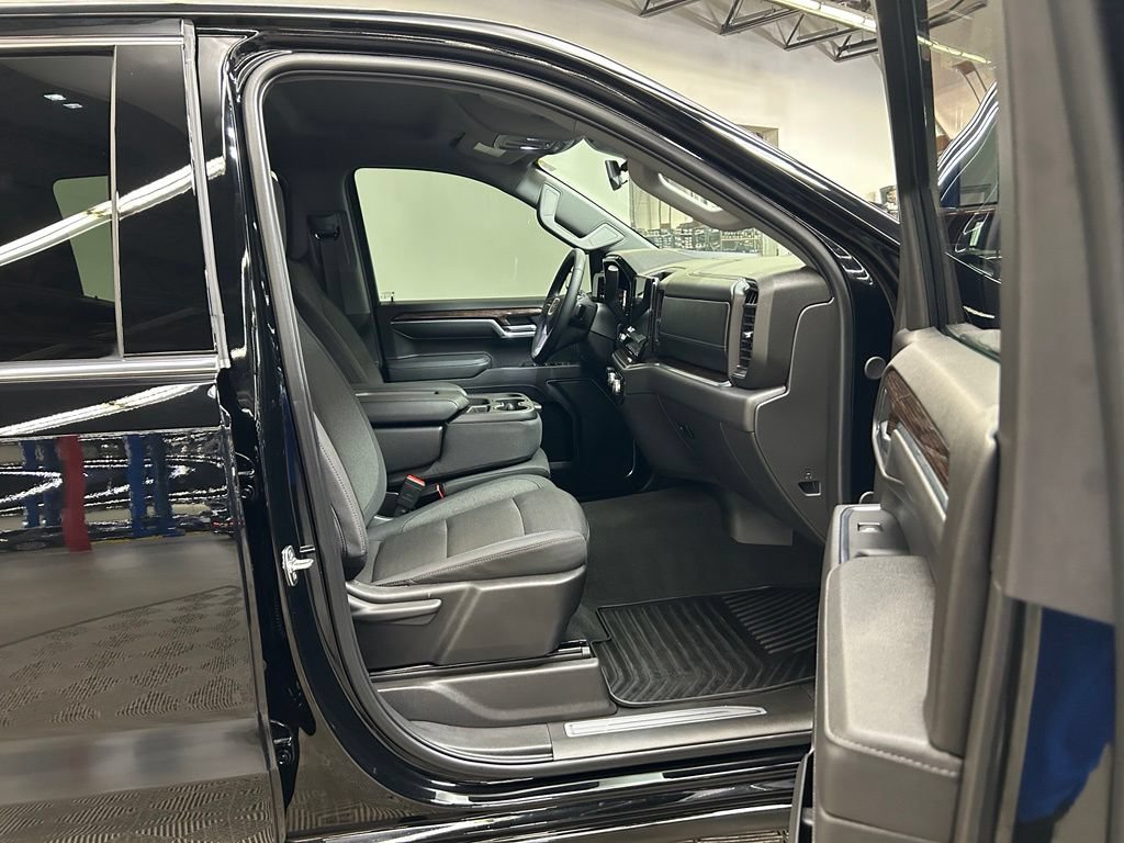Used 2026 GMC Sierra 1500 SLE AWD/4WD image 11