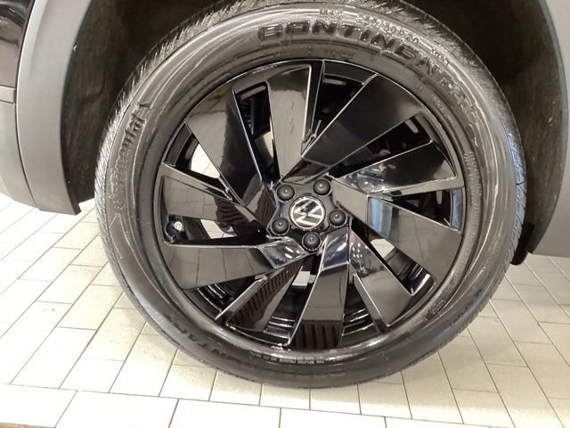 Certified 2024 Volkswagen Atlas Cross Sport SE AWD/4WD image 26