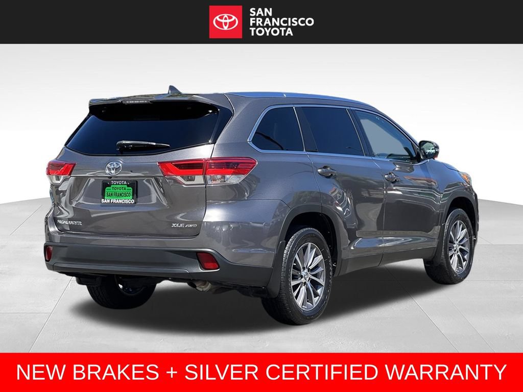 Certified 2019 Toyota Highlander XLE AWD/4WD image 5