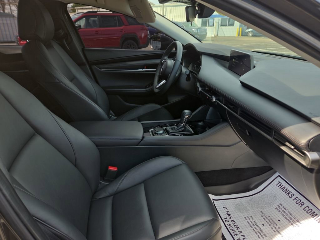 Used 2025 MAZDA MAZDA3 s image 22