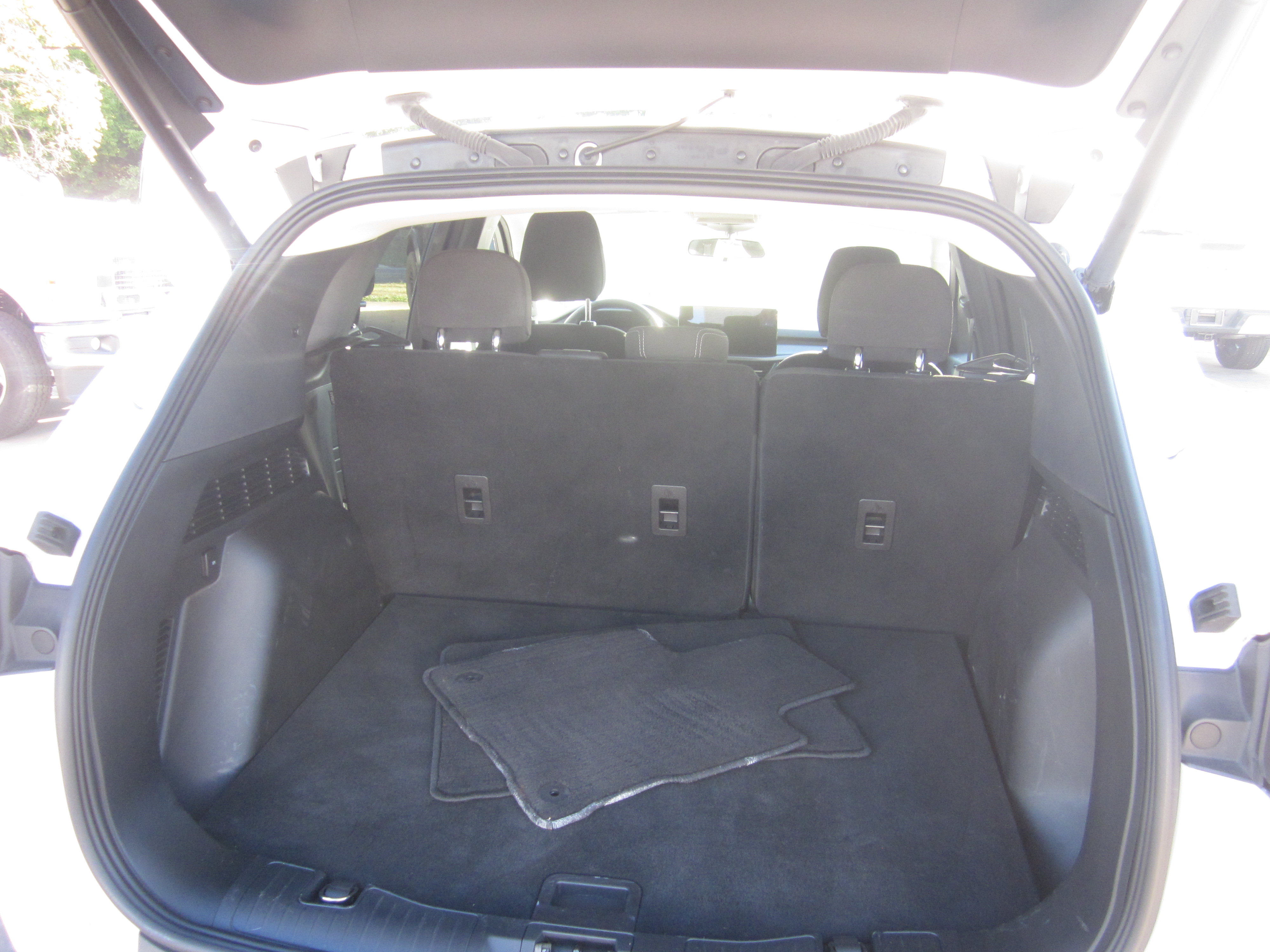 Used 2023 Ford Escape Active w/ Tech Pack #2 FWD image 8