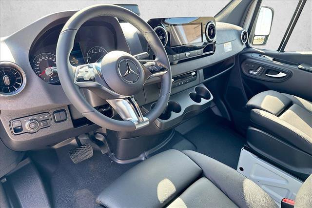 New 2026 Mercedes-Benz Sprinter 2500 image 9