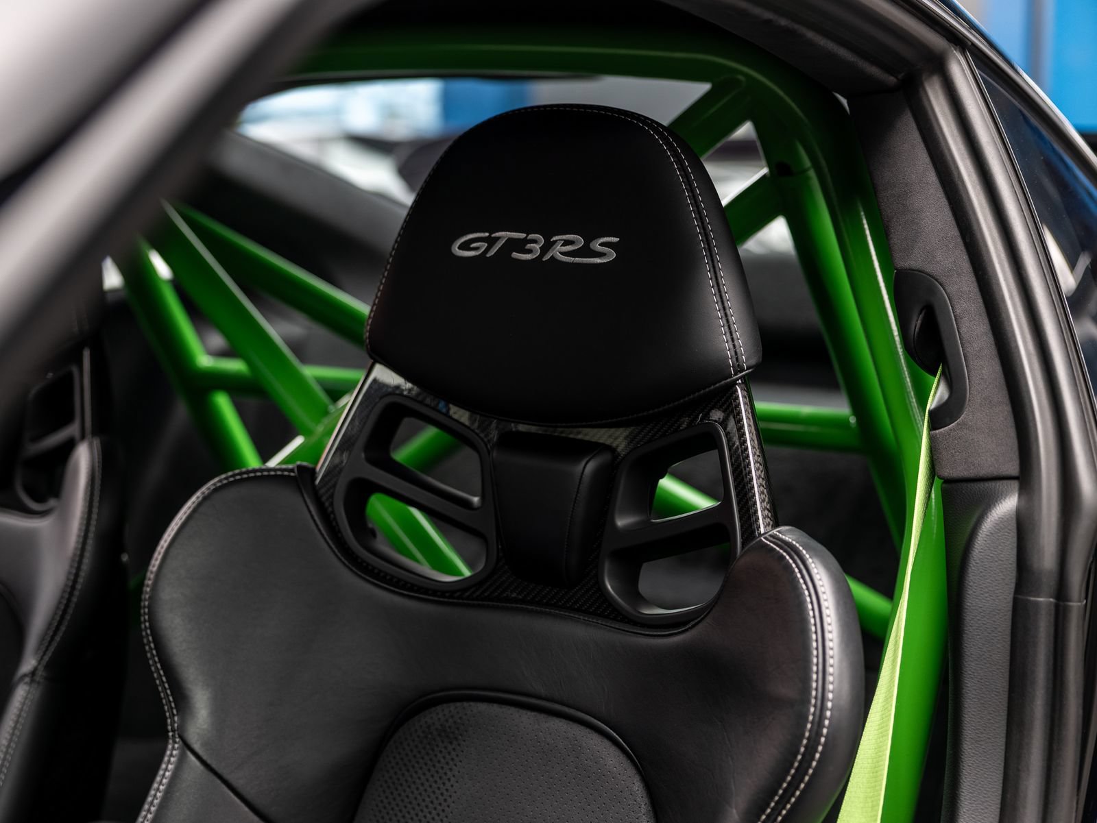 Certified 2019 Porsche 911 GT3 RS RWD image 42