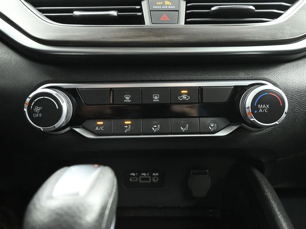 Used 2024 Nissan Altima 2.5 SV image 24