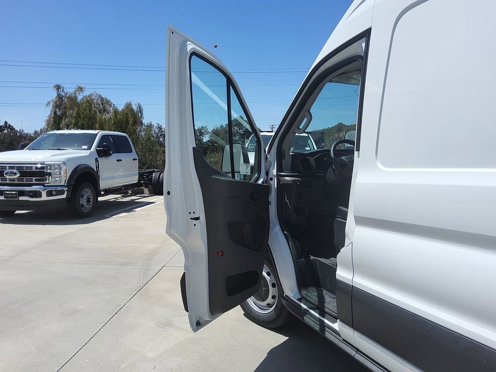 New 2026 Ford Transit 350 148 High Roof w/ Load Area Protection Package RWD image 4