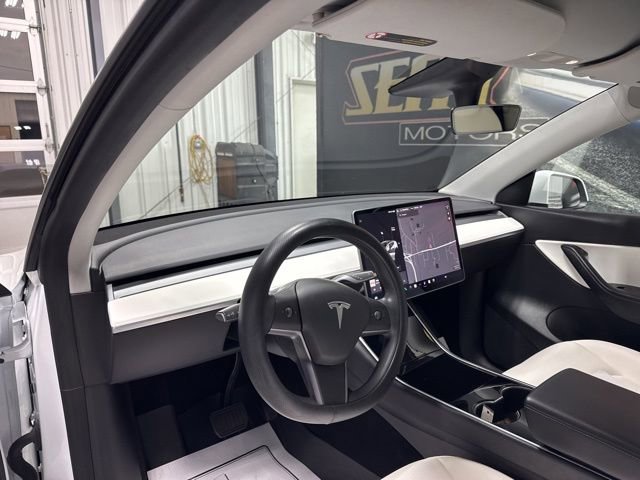 Used 2021 Tesla Model Y Long Range image 6