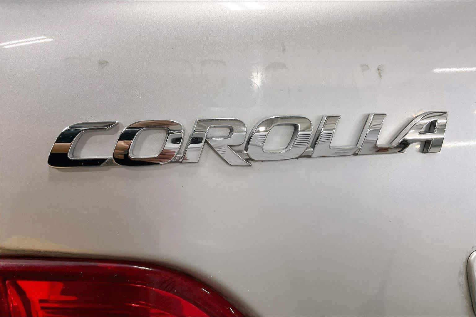 Used 2010 Toyota Corolla LE FWD image 28