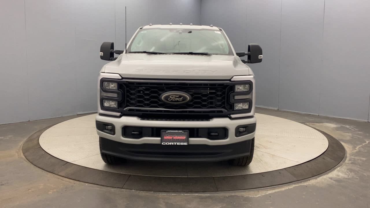 New 2026 Ford F350 XLT w/ XLT Premium Package AWD/4WD image 8