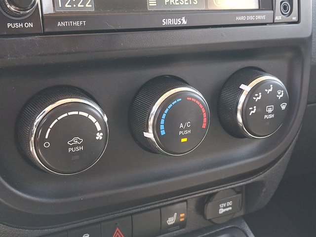 Used 2017 Jeep Patriot High Altitude AWD/4WD image 26