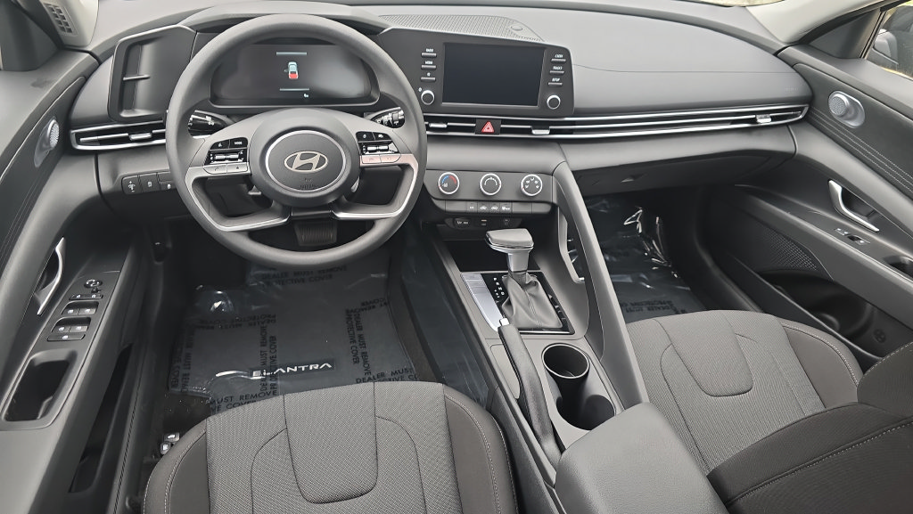 New 2026 Hyundai Elantra SE FWD image 11