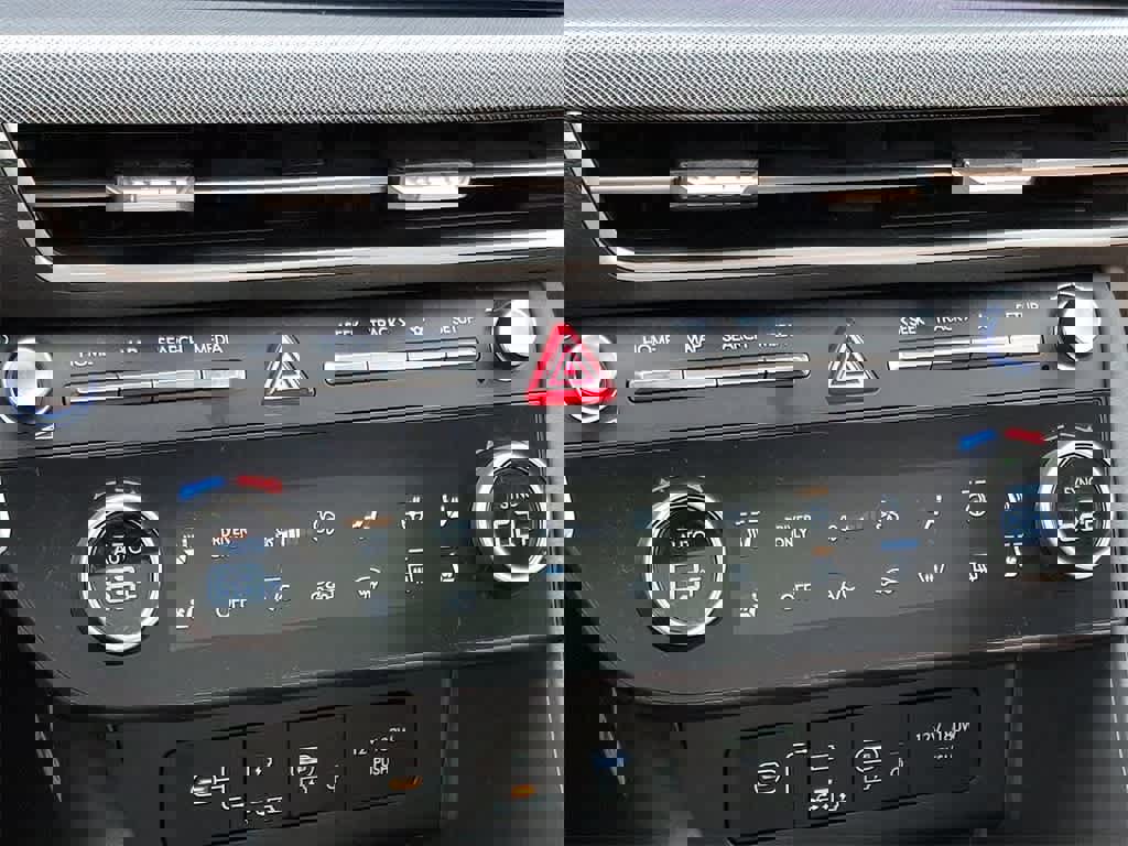 Used 2025 Hyundai Sonata Limited image 15