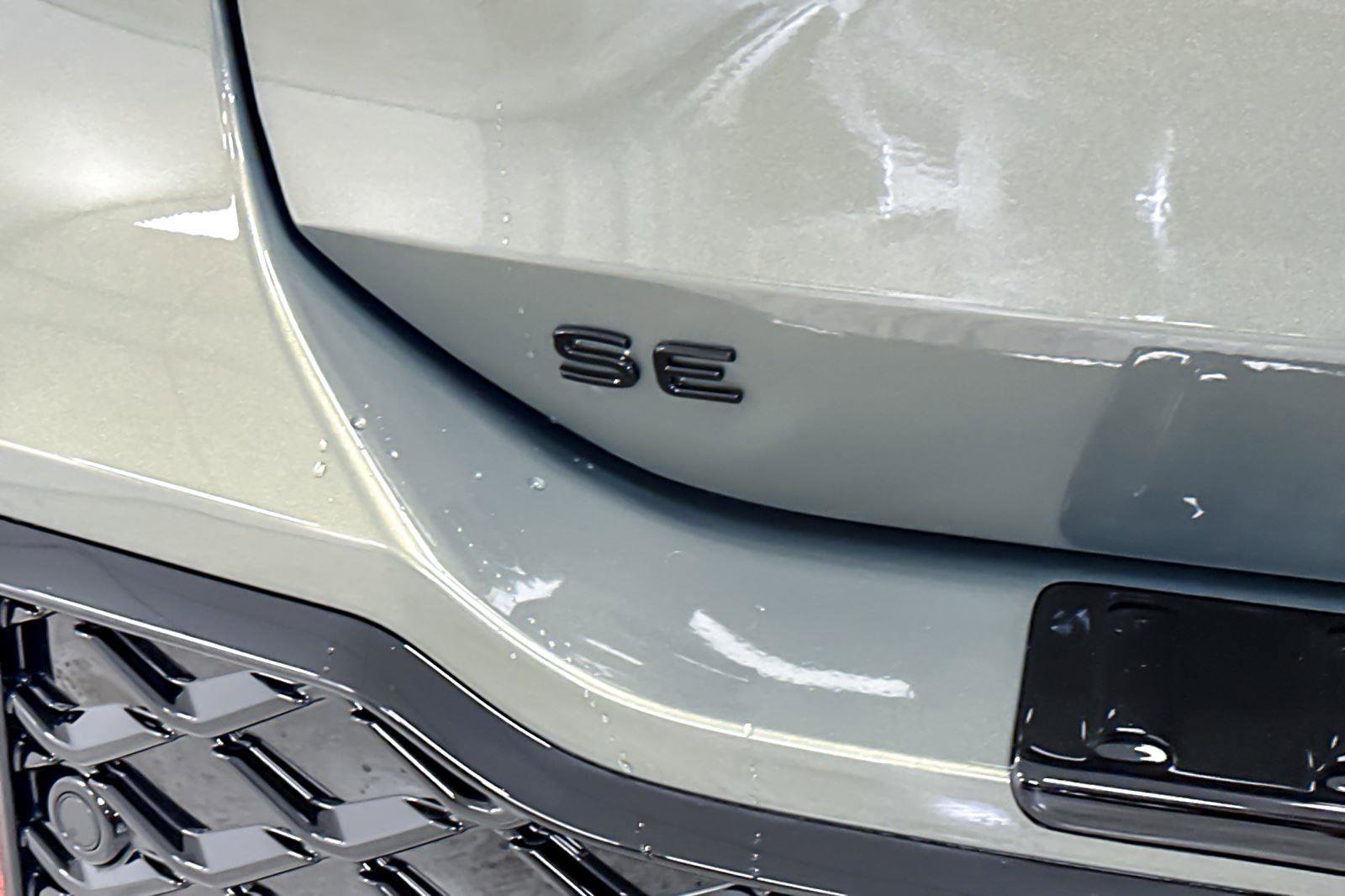 New 2026 Volkswagen Tiguan SE R-Line image 25