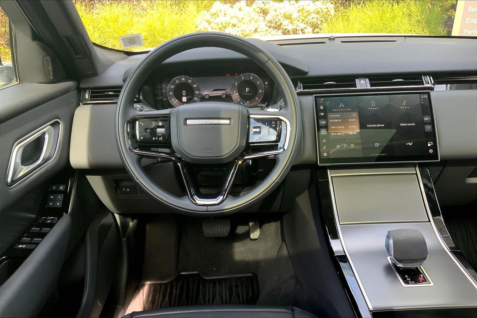 Used 2026 Land Rover Range Rover Velar S image 5
