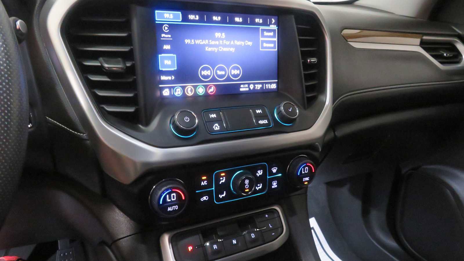 Used 2023 GMC Acadia SLE w/ Driver Convenience Package image 35