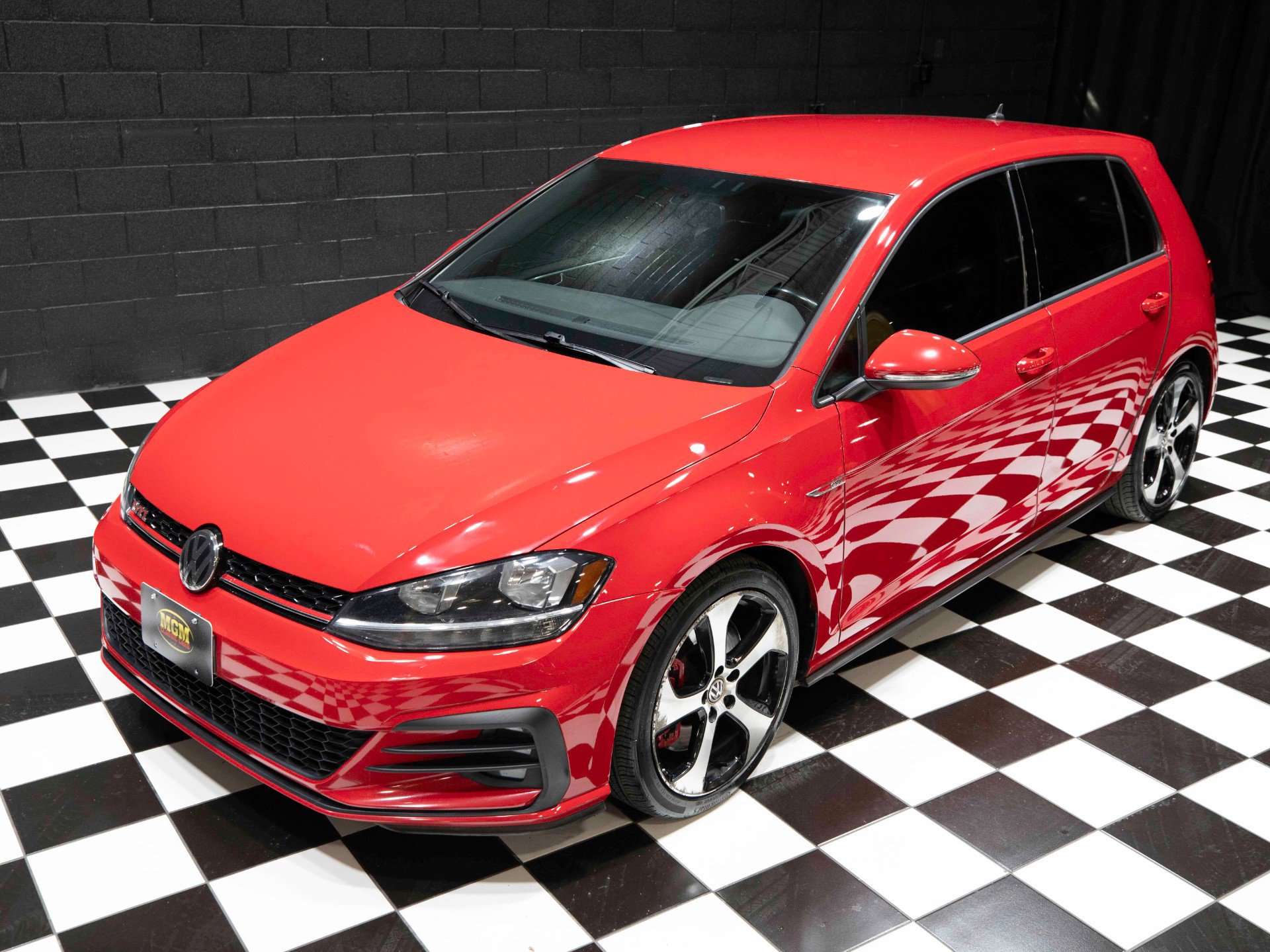 Used 2019 Volkswagen Golf 4-Door image 5