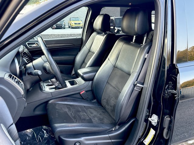 Used 2020 Jeep Grand Cherokee Altitude image 11