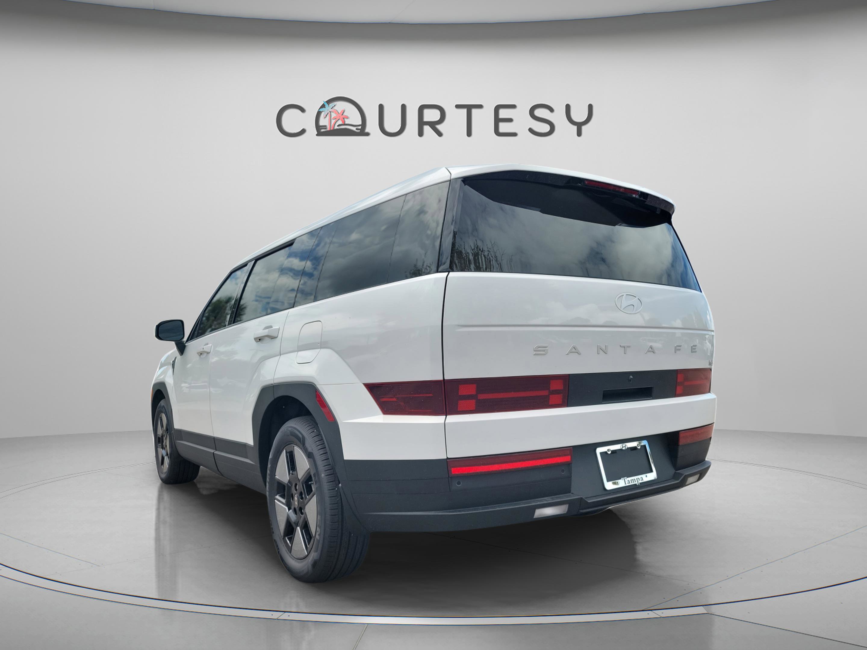 New 2026 Hyundai Santa Fe SE image 3