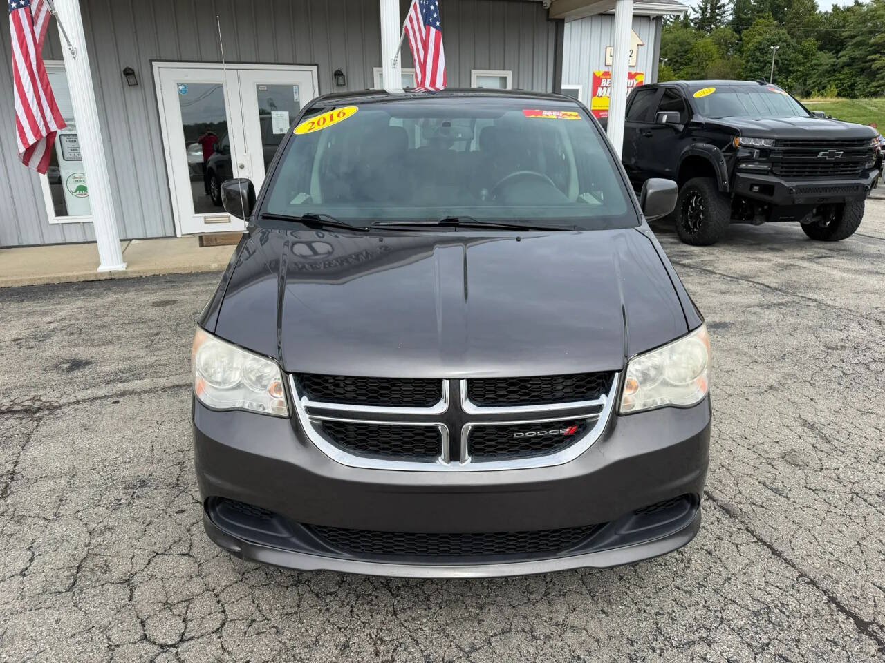Used 2016 Dodge Grand Caravan SE FWD image 8