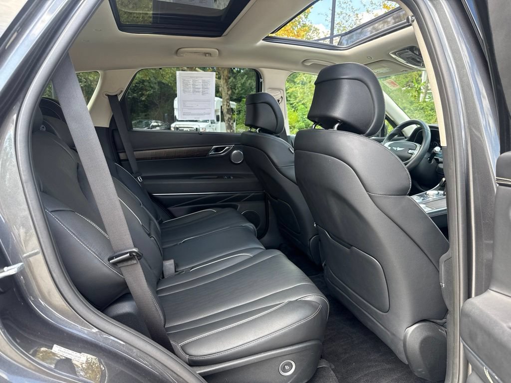 Used 2023 Genesis GV80 2.5T w/ Prestige Package AWD/4WD image 32
