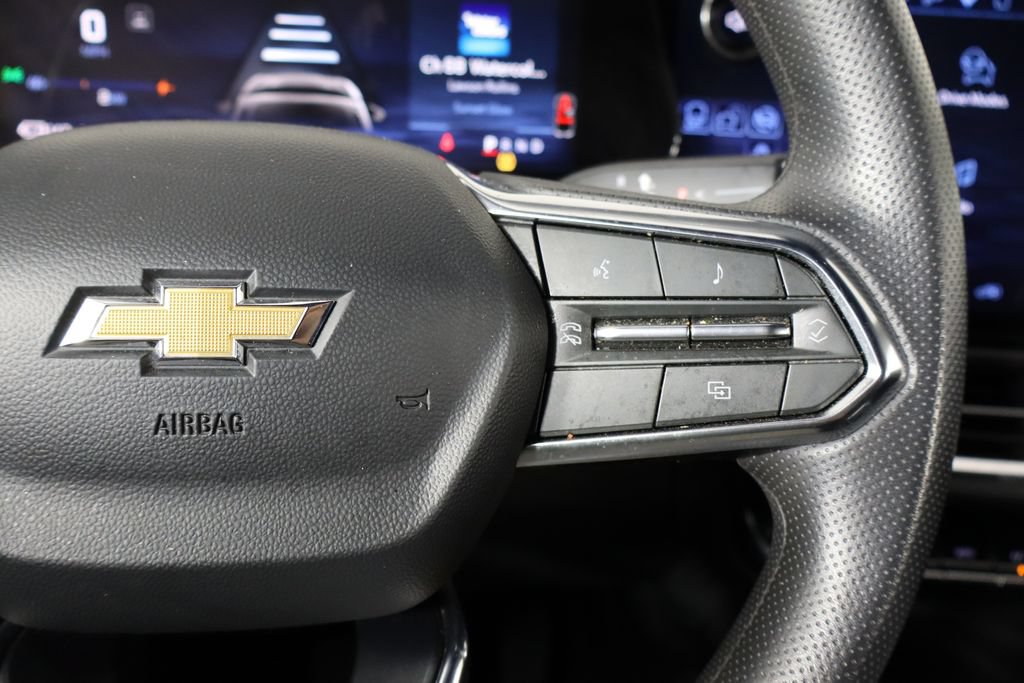 Used 2025 Chevrolet Equinox EV LT FWD image 20