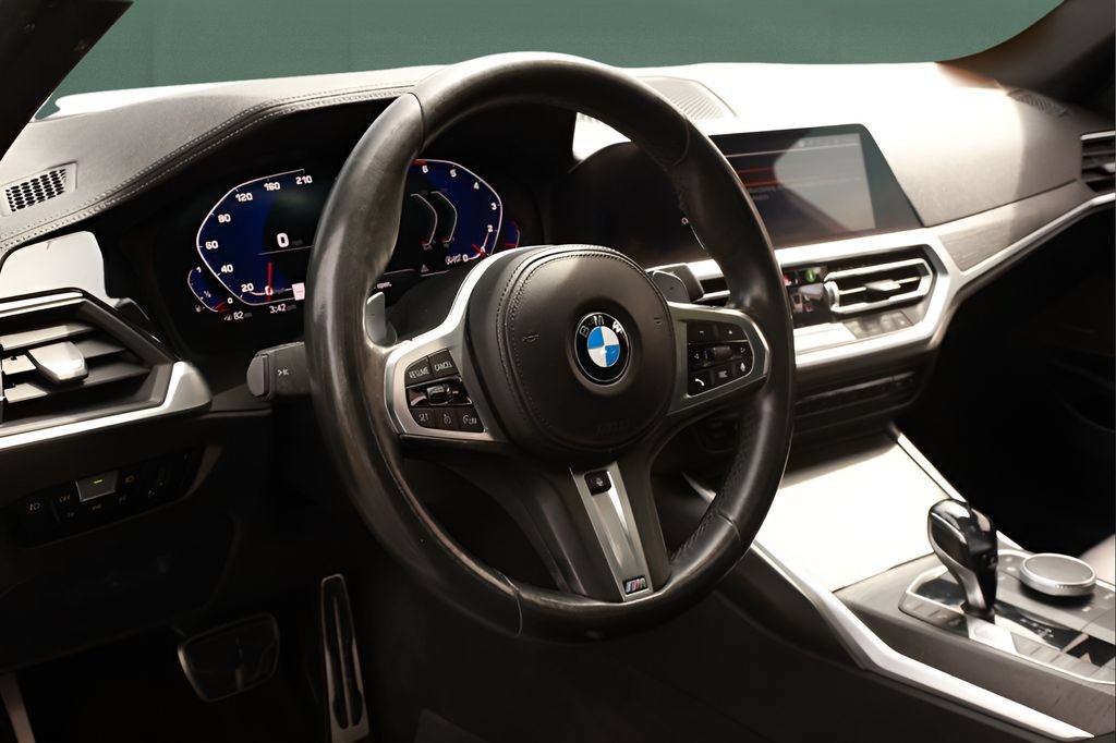 Used 2020 BMW 330i Sedan w/ M Sport Package RWD image 30