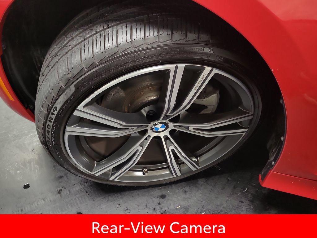 Used 2024 BMW 330i xDrive Sedan w/ Premium Package AWD/4WD image 13