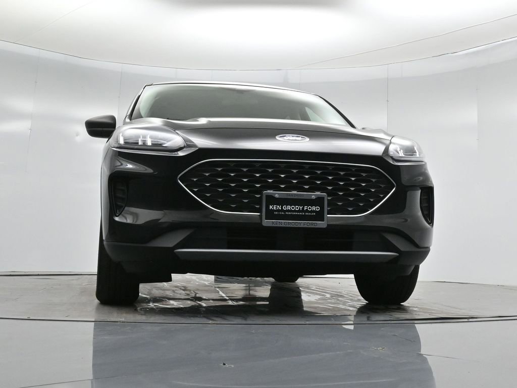 Certified 2022 Ford Escape SE image 45