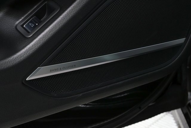 Used 2022 Audi A8 L 3.0T image 7