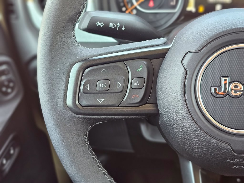 New 2026 Jeep Gladiator Sport AWD/4WD image 18