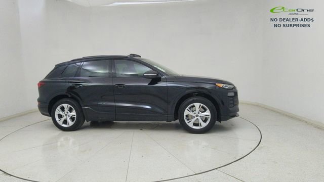 Used 2025 Audi Q6 e-tron Premium w/ Convenience Package RWD image 60