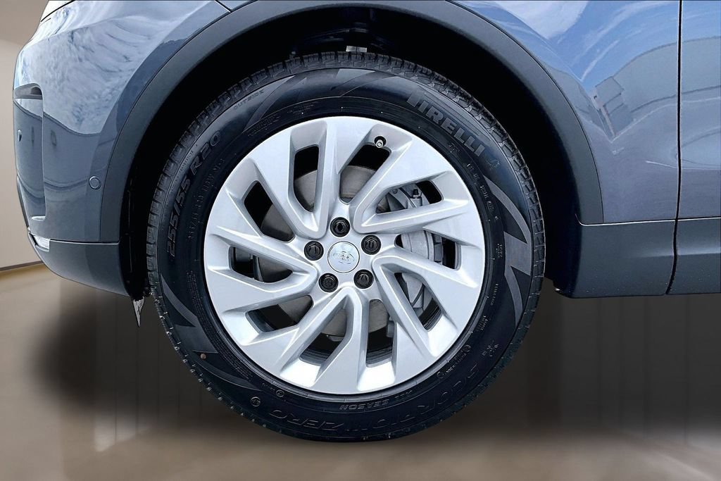 New 2026 Land Rover Discovery S AWD/4WD image 14
